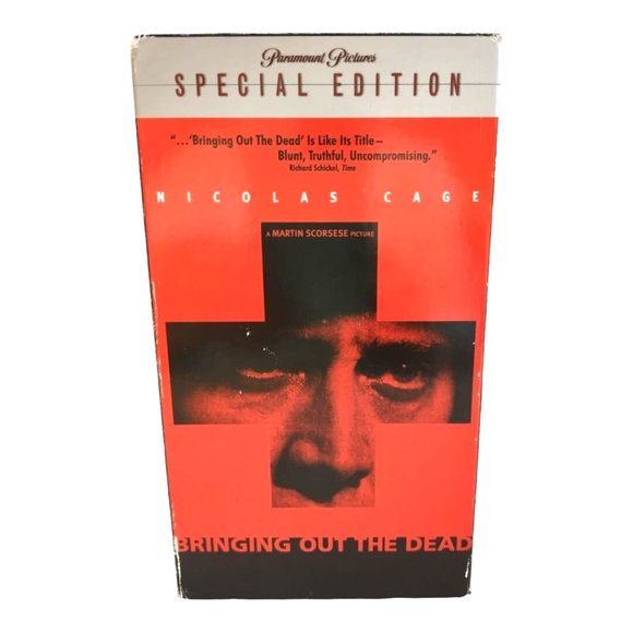 Vintage VHS Bringing Out The Dead Movie With Nicholas Cage - Picture 1 of 6